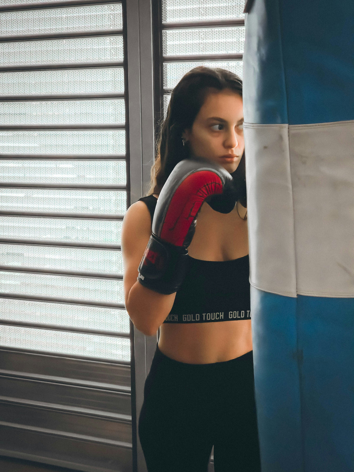 The Ultimate Boxing Glove Ounce Guide: Size, Weight &amp; Uses Explained